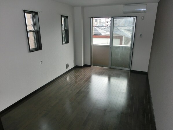 ラ・カッシーナ幕張の物件内観写真